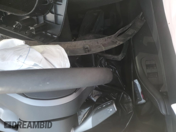 2022 Tesla Model Y Long Range z VIN 7SAYGDEE5NF367885, wystawiony jako Copart lot #52944795 z przebiegiem Nie podano mil oraz Szkoda całkowita • Salvage title. Historia ofert i sprzedaży dostępna na DreamBid. Obrazek 9.