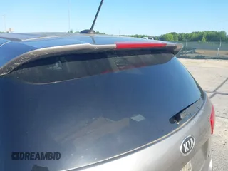 2018 Kia Sorento LX with VIN 5XYPG4A35JG417927, listed as a IAAI auction lot 42153693 with 75,971 mi miles. Bid and sale history available at carsss.com. Image 18.