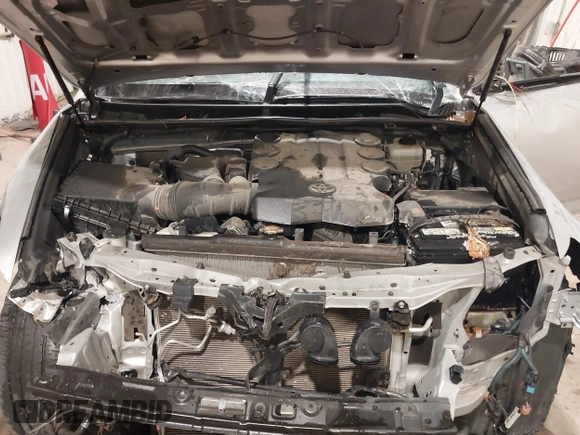 2012 Toyota 4Runner SR5 with VIN JTEBU5JR6C5086506, listed as a IAAI auction lot 40754996 with 101,083 mi miles and . Bid and sale history available at DreamBid. Image 10.