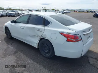 2015 Nissan Altima 2.5 S with VIN 1N4AL3APXFC458957, listed as a IAAI auction lot 41921941 with 210,195 mi miles. Bid and sale history available at carsss.com. Image 3.