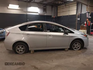 2010 Toyota Prius II z VIN JTDKN3DU1A5159638, wystawiony jako IAAI lot #42253833 z przebiegiem 187 646 mil mil oraz . Historia ofert i sprzedaży dostępna na DreamBid. Obrazek 13.