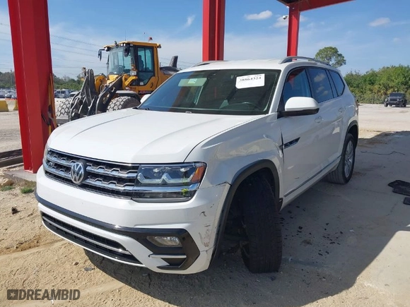 2019 Volkswagen Atlas 3.6L V6 SE w/Technology with VIN 1V2WR2CA4KC548972, listed as a IAAI auction lot 38864324 with 1 mi miles. Bid and sale history available at carsss.com. Image 2.