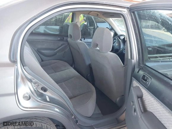 2005 Honda Civic Sdn VP with VIN 1HGES16315L005111, listed as a IAAI auction lot 42000293 with 110,373 mi miles. Bid and sale history available at carsss.com. Image 8.