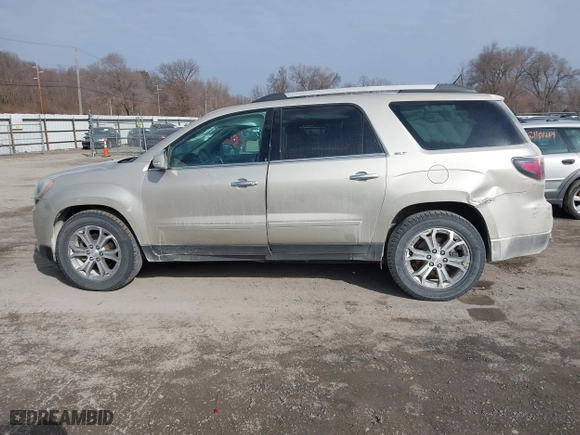 2013 GMC Acadia SLT with VIN 1GKKVRKD3DJ114464, listed as a IAAI auction lot 41521100 with 178,182 mi miles. Bid and sale history available at carsss.com. Image 14.