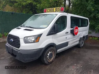 2016 Ford Transit XL z VIN 1FMZK1ZM6GKB29173, wystawiony jako IAAI lot #42388672 z przebiegiem 108 076 mil mil oraz . Historia ofert i sprzedaży dostępna na DreamBid. Obrazek 18.
