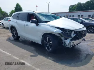 2022 Toyota Highlander XSE z VIN 5TDLZRBH2NS189006, wystawiony jako IAAI lot #42298831 z przebiegiem 67 322 mil mil oraz . Historia ofert i sprzedaży dostępna na DreamBid. Obrazek 1.