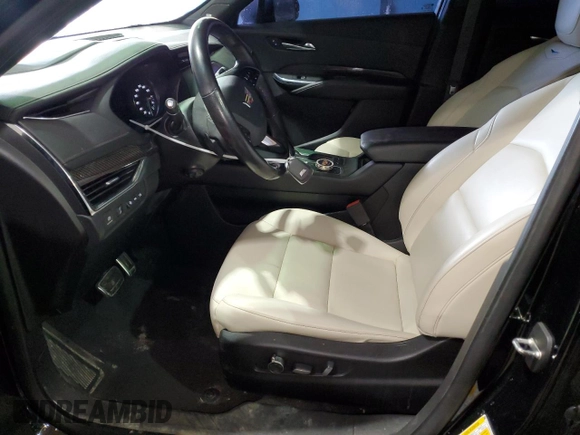 2019 Cadillac XT4 AWD Sport z VIN 1GYFZFR43KF117848, wystawiony jako Copart lot #50092115 z przebiegiem 108 500 mil mil oraz Czysty tytuł • Clean title. Historia ofert i sprzedaży dostępna na DreamBid. Obrazek 7.