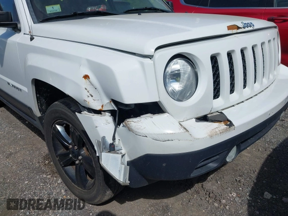 2015 Jeep Patriot Latitude with VIN 1C4NJRFB4FD394829, listed as a IAAI auction lot 42252571 with 113,071 mi miles and . Bid and sale history available at DreamBid. Image 6.