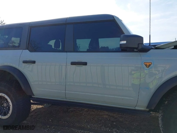 2023 Ford Bronco with VIN 1FMEE5DP7PLB86734, listed as a IAAI auction lot 41396463 with 12,795 mi miles. Bid and sale history available at carsss.com. Image 14.
