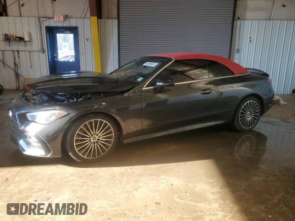 2024 Mercedes-Benz CLE 300 z VIN W1KMK4HB1RF026146, wystawiony jako Copart lot #84595634 z przebiegiem Nie podano mil oraz Szkoda całkowita • Salvage title. Historia ofert i sprzedaży dostępna na DreamBid. Obrazek 1.