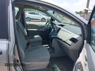 2013 Toyota Sienna L with VIN 5TDZK3DCXDS403672, listed as a IAAI auction lot 42843593 with 178,046 mi miles and . Bid and sale history available at DreamBid. Image 5.