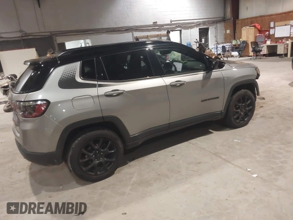 2022 Jeep Compass Latitude с VIN 3C4NJDBB6NT197114, выставлен на аукционе IAAI как лот 41052368 с пробегом 87 354 миль миль и . История ставок и продаж доступна на DreamBid. Изображение 4.