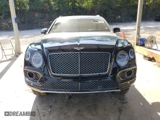 2017 Bentley Bentayga W12 with VIN SJAAC2ZV9HC015985, listed as a Copart auction lot 67673464 with 0 mi miles and Salvage Title. Bid and sale history available at carsss.com. Image 5.