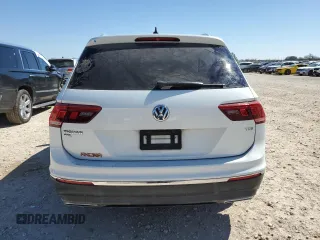 2018 Volkswagen Tiguan SEL with VIN 3VV3B7AX5JM035872, listed as a Copart auction lot 46275505 with 73,038 mi miles and Salvage Title. Bid and sale history available at DreamBid. Image 6.