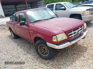 2001 Ford Ranger XL z VIN 1FTYR14V11TA96676, wystawiony jako IAAI lot #42387906 z przebiegiem 200 941 mil mil oraz . Historia ofert i sprzedaży dostępna na DreamBid. Obrazek 1.