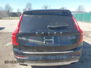 2018 Volvo XC90 Momentum with VIN YV4A22PKXJ1325880, listed as a IAAI auction lot 41719160 with 105,810 mi miles. Bid and sale history available at carsss.com. Image 17.