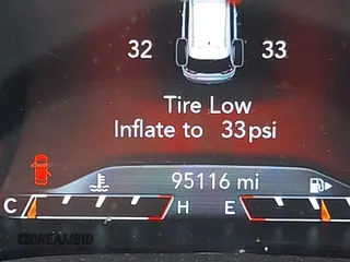 2019 Jeep Cherokee Limited with VIN 1C4PJMDX6KD440665, listed as a IAAI auction lot 41725422 with 95,116 mi miles. Bid and sale history available at carsss.com. Image 15.