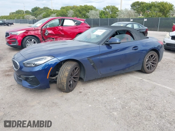 2021 BMW Z4 sDrive30i with VIN WBAHF3C05MWX11773, listed as a IAAI auction lot 41358869 with 16,373 mi miles. Bid and sale history available at carsss.com. Image 17.