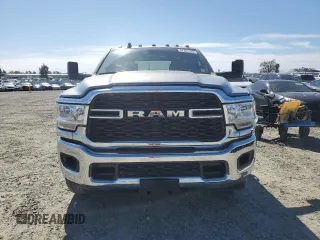 2022 Ram 2500 Tradesman with VIN 3C6UR4HJ0NG138627, listed as a Copart auction lot 47321115 with 80,042 mi miles and Salvage title. Bid and sale history available at DreamBid. Image 5.