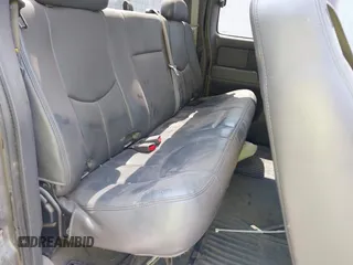 2007 GMC Sierra 2500HD SLE1 z VIN 1GTHK29D77E161912, wystawiony jako IAAI lot #42474576 z przebiegiem Nie podano mil oraz . Historia ofert i sprzedaży dostępna na DreamBid. Obrazek 8.