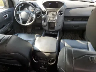 2015 Honda Pilot EX-L z VIN 5FNYF4H51FB063949, wystawiony jako Copart lot #55051995 z przebiegiem 215 927 mil mil oraz Czysty tytuł • Clean title. Historia ofert i sprzedaży dostępna na DreamBid. Obrazek 8.