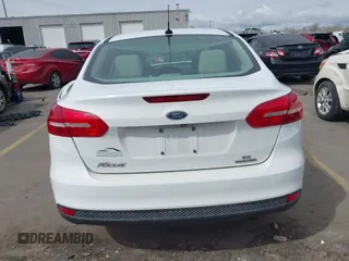 2016 Ford Focus SE with VIN 1FADP3F21GL365163, listed as a IAAI auction lot 41845002 with 187,070 mi miles. Bid and sale history available at carsss.com. Image 17.