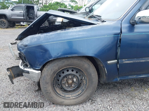 1994 Toyota Pickup z VIN JT4VN93D4R5043301, wystawiony jako IAAI lot #41970473 z przebiegiem 286 005 mil mil oraz . Historia ofert i sprzedaży dostępna na DreamBid. Obrazek 14.