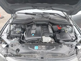 2009 BMW 5 Series 528i with VIN WBANU53549C121735, listed as a IAAI auction lot 41536727 with 157,813 mi miles and . Bid and sale history available at carsss.com. Image 10.