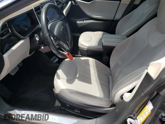 2014 Tesla Model S 60 with VIN 5YJSA1S13EFP63432, listed as a Copart auction lot 56706195 with 114,671 mi miles and Clean Title. Bid and sale history available at DreamBid. Image 7.