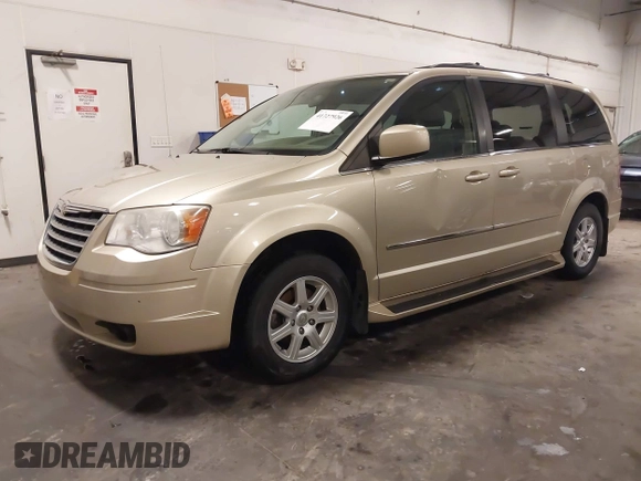 2010 Chrysler Town & Country Touring with VIN 2A4RR5D17AR184092, listed as a IAAI auction lot 41727926 with 158,937 mi miles and . Bid and sale history available at DreamBid. Image 19.