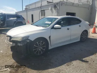 2015 Acura TLX Technology with VIN 19UUB2F55FA001885, listed as a Copart auction lot 61438755 with 117,800 mi miles and Salvage title. Bid and sale history available at DreamBid. Image 1.