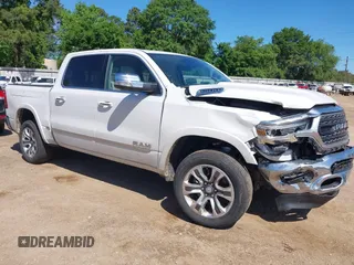 2022 Ram 1500 Limited z VIN 1C6SRFHT1NN361450, wystawiony jako IAAI lot #42027326 z przebiegiem 26 557 mil mil oraz . Historia ofert i sprzedaży dostępna na DreamBid. Obrazek 1.