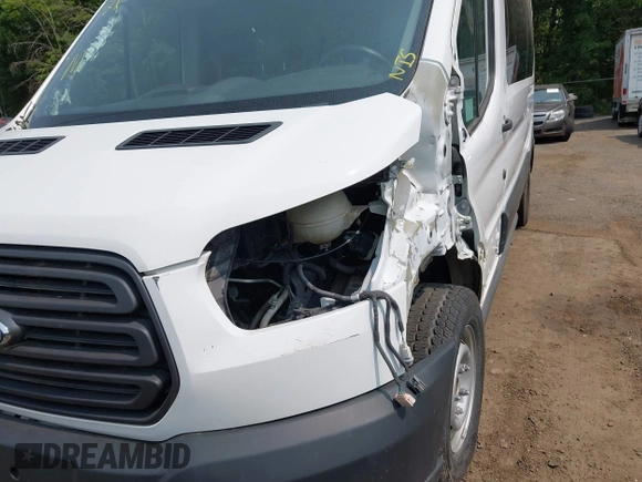 2015 Ford Transit Passenger XL с VIN 1FBAX2CG7FKA10515, выставлен на аукционе IAAI как лот 42424182 с пробегом 8 962 миль миль и . История ставок и продаж доступна на DreamBid. Изображение 6.