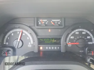2014 Ford Econoline Passenger XL z VIN 1FBSS3BL7EDB04033, wystawiony jako Copart lot #48813185 z przebiegiem 328 267 mil mil oraz Szkoda całkowita • Salvage title. Historia ofert i sprzedaży dostępna na DreamBid. Obrazek 9.