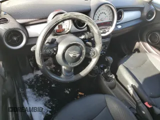 2011 MINI Hardtop with VIN WMWSU3C55BTX95535, listed as a Copart auction lot 44183835 with 105,491 mi miles and Clean title. Bid and sale history available at DreamBid. Image 8.