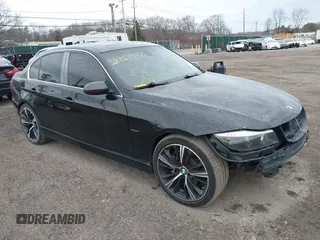 2008 BMW 3 Series 335xi with VIN WBAVD53598A009670, listed as a IAAI auction lot 38985826 with 999,999 mi miles. Bid and sale history available at carsss.com. Image 1.