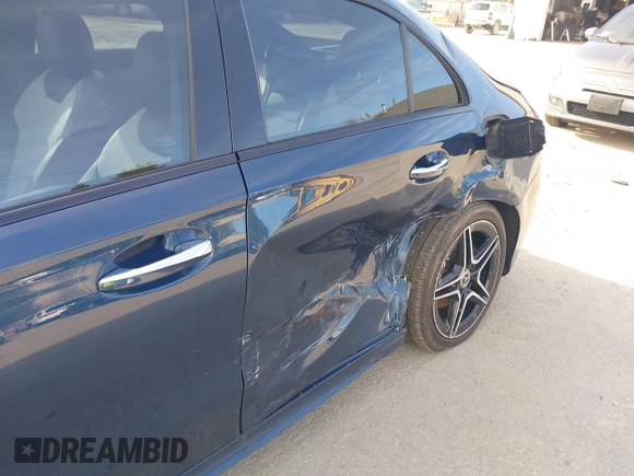 2020 Mercedes-Benz A 220 с VIN WDD3G4FB2LW036952, выставлен на аукционе IAAI как лот 41880993 с пробегом 64 446 миль миль и . История ставок и продаж доступна на DreamBid. Изображение 6.