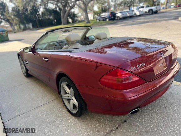 2005 Mercedes-Benz SL-Class 5.0L with VIN WDBSK75F25F099884, listed as a Copart auction lot 45806835 with 74,756 mi miles and Clean Title. Bid and sale history available at carsss.com. Image 3.