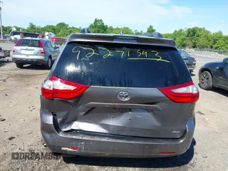 2018 Toyota Sienna XLE Auto Access Seat with VIN 5TDYZ3DC9JS921680, listed as a IAAI auction lot 42271593 with 141,417 mi miles and . Bid and sale history available at DreamBid. Image 16.