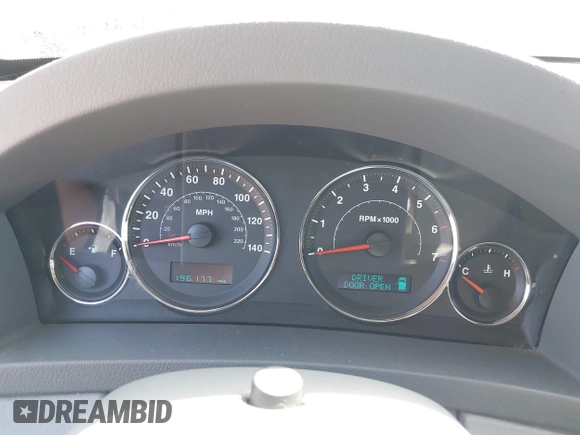 2007 Jeep Grand Cherokee с VIN 1J8HS48N27C607989, выставлен на аукционе IAAI как лот 42174942 с пробегом 196 177 миль миль и . История ставок и продаж доступна на DreamBid. Изображение 7.