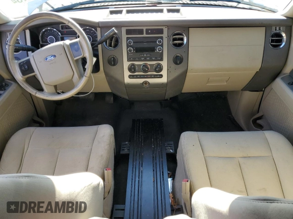 2014 Ford Expedition XL with VIN 1FMJU1G54EEF63235, listed as a Copart auction lot 81030154 with 139,542 mi miles and Clean title. Bid and sale history available at DreamBid. Image 8.