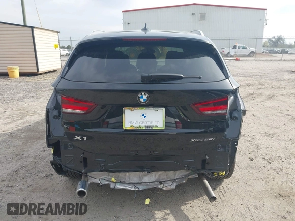2021 BMW X1 xDrive28i with VIN WBXJG9C05M5T83784, listed as a IAAI auction lot 41696073 with 15,865 mi miles and . Bid and sale history available at DreamBid. Image 17.