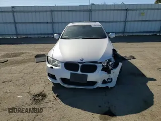 2011 BMW 3 Series 328i z VIN WBAKE5C55BE755050, wystawiony jako Copart lot #45575455 z przebiegiem 148 301 mil mil oraz Szkoda całkowita • Salvage title. Historia ofert i sprzedaży dostępna na DreamBid. Obrazek 10.