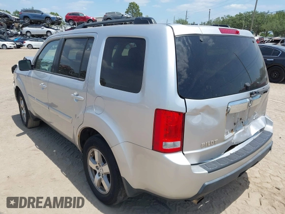 2011 Honda Pilot EX-L with VIN 5FNYF4H54BB099550, listed as a IAAI auction lot 42107327 with 217,050 mi miles and . Bid and sale history available at carsss.com. Image 3.