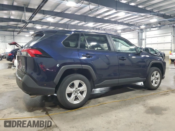 2021 Toyota RAV4 XLE with VIN 2T3P1RFV7MW196605, listed as a Copart auction lot 63502735 with 32,150 mi miles and Salvage title. Bid and sale history available at DreamBid. Image 3.