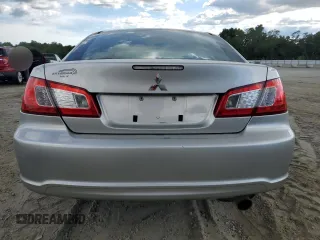 2009 Mitsubishi Galant ES z VIN 4A3AB36F59E029700, wystawiony jako Copart lot #62229764 z przebiegiem 175 539 mil mil oraz Szkoda całkowita • Salvage title. Historia ofert i sprzedaży dostępna na DreamBid. Obrazek 6.