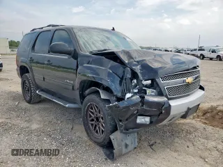 2013 Chevrolet Tahoe LT with VIN 1GNSKBE0XDR132697, listed as a Copart auction lot 57252575 with 166,956 mi miles and Salvage title. Bid and sale history available at DreamBid. Image 4.