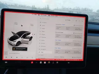 2024 Tesla Model Y Long Range z VIN 7SAYGDEE9RA291266, wystawiony jako IAAI lot #41956682 z przebiegiem 17 066 mil mil oraz . Historia ofert i sprzedaży dostępna na DreamBid. Obrazek 7.