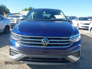2024 Volkswagen Tiguan Wolfsburg Edition with VIN 3VV6B7AX5RM225695, listed as a IAAI auction lot 42329930 with 7,628 mi miles and . Bid and sale history available at DreamBid. Image 12.