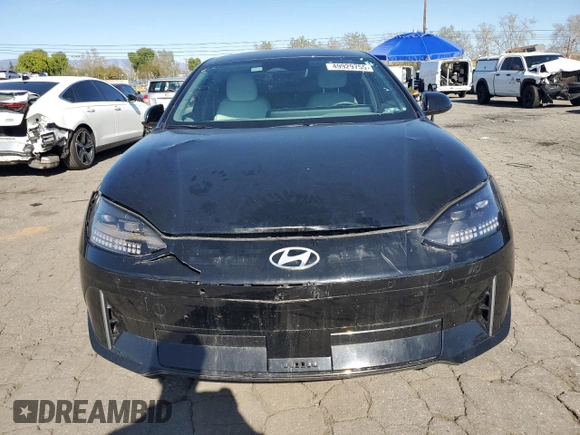 2023 Hyundai Ioniq 6 SEL z VIN KMHM34AA9PA028760, wystawiony jako Copart lot #49929755 z przebiegiem 56 861 mil mil oraz Czysty tytuł • Clean title. Historia ofert i sprzedaży dostępna na DreamBid. Obrazek 5.